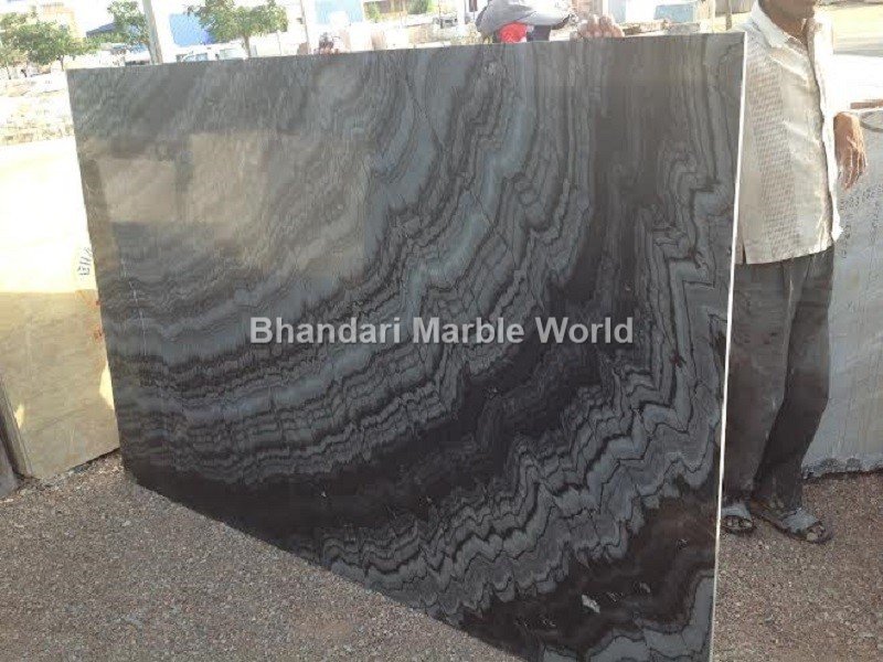 You are currently viewing Burburry Black Marble